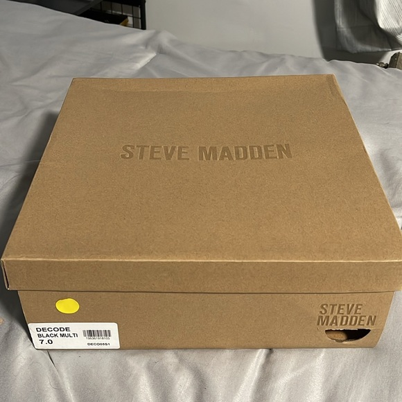 Steve Madden Heels - Picture 2 of 4